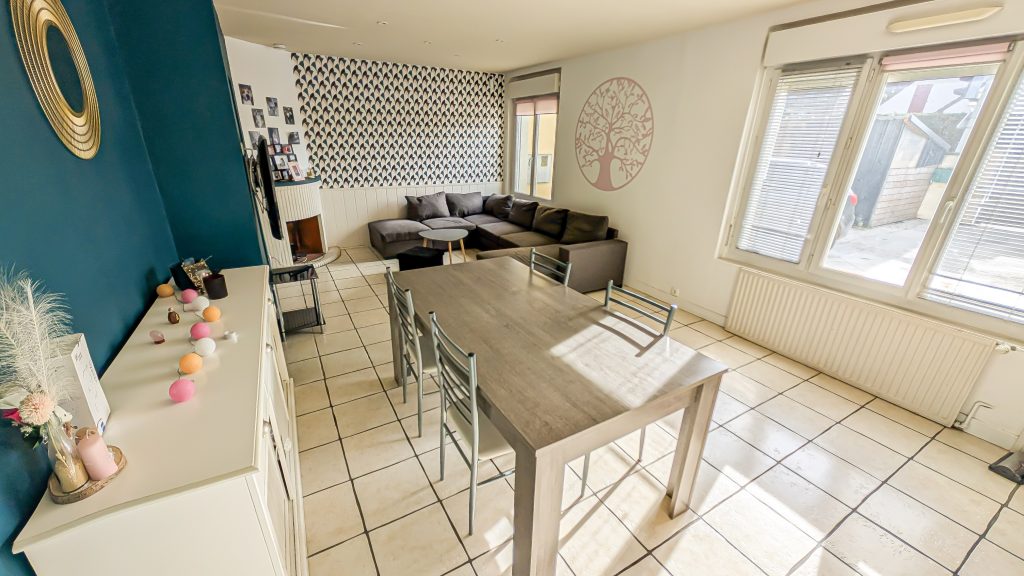 Maison de ville de 115m2 avec 4 chambres, située à Le Mans (72) entre Vauguyon et Bruyères - Bozec Immobilier, mandataires immobilier Sarthe